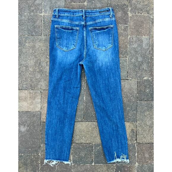 Risen high rise distressed straight jeans size 31x26 - Picture 2 of 4